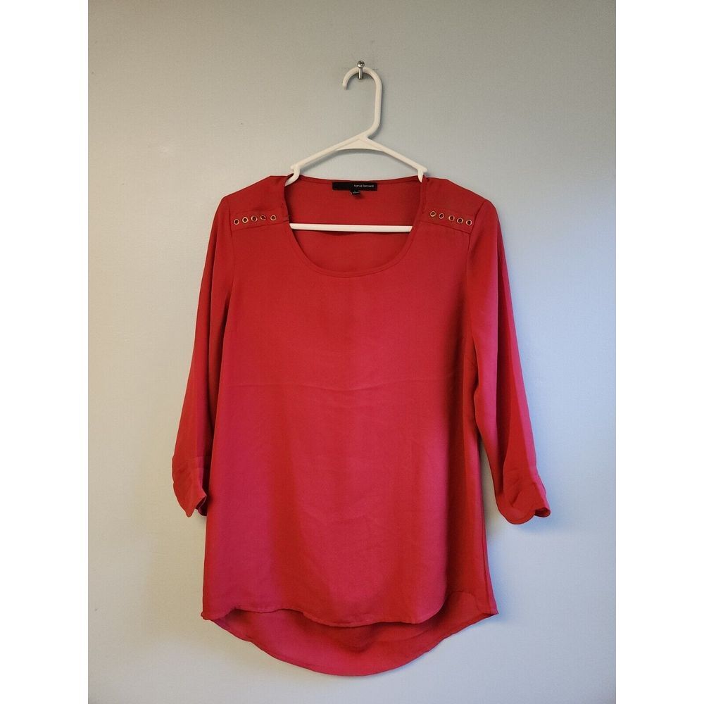 Harve Benard Womens S Red Sheer Tunic shirt top w Gold Accents And Back Cut-out